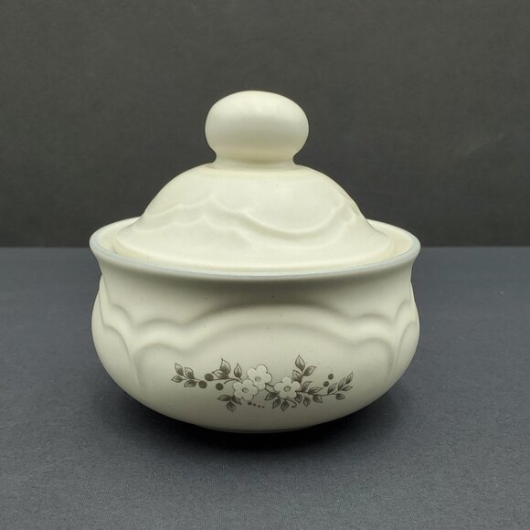 Pfaltzgraff Heirloom Creamer & Sugar Bowl with Lid Gray White Floral Creamer Set - Picture 4 of 12